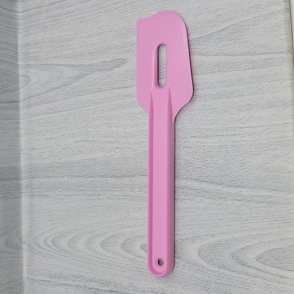 Tupperware Mini Scrapper Spatula  NEW